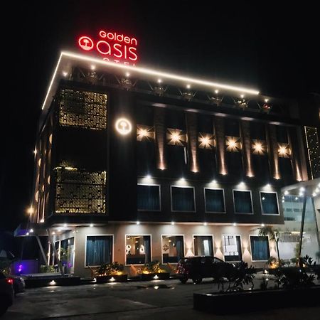 Golden Oasis Hotel Mahesana Εξωτερικό φωτογραφία